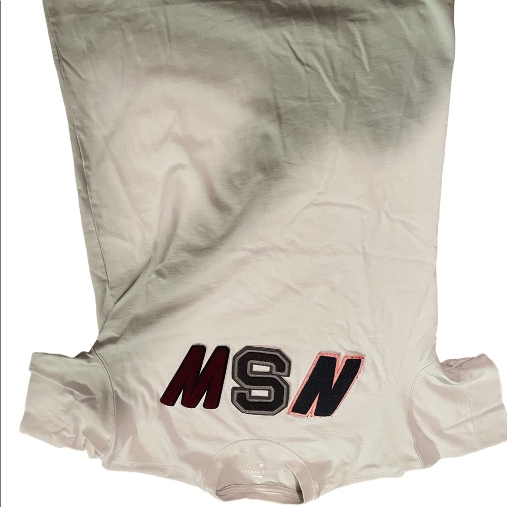Nike nsw shirt
